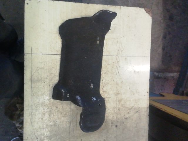 bontott SKODA OCTAVIA II Kormánymű Hővédő Lemez