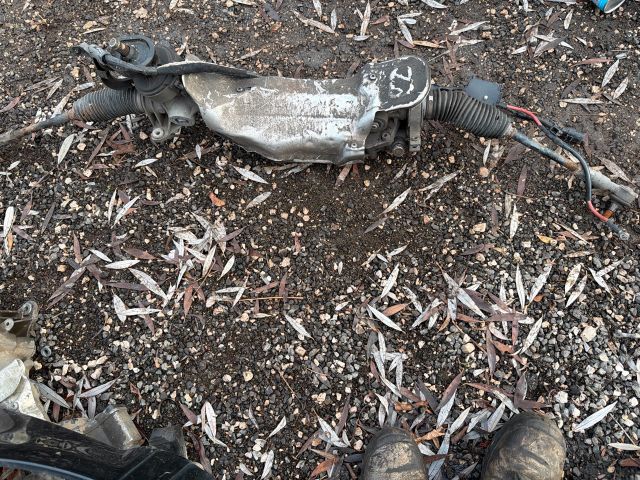 bontott SKODA OCTAVIA II Kormánymű Szervós