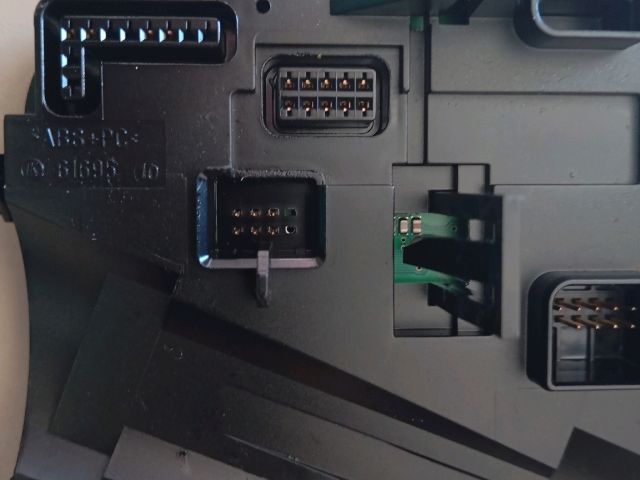 bontott SKODA OCTAVIA II Kormányoszlop Vezérlő