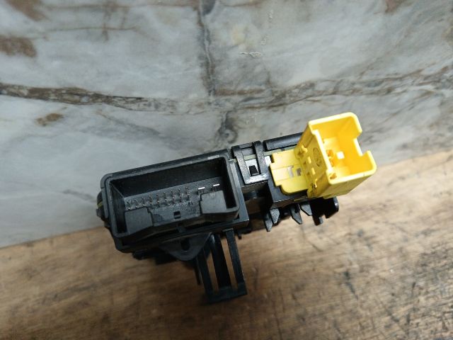 bontott SKODA OCTAVIA II Kormányoszlop Vezérlő