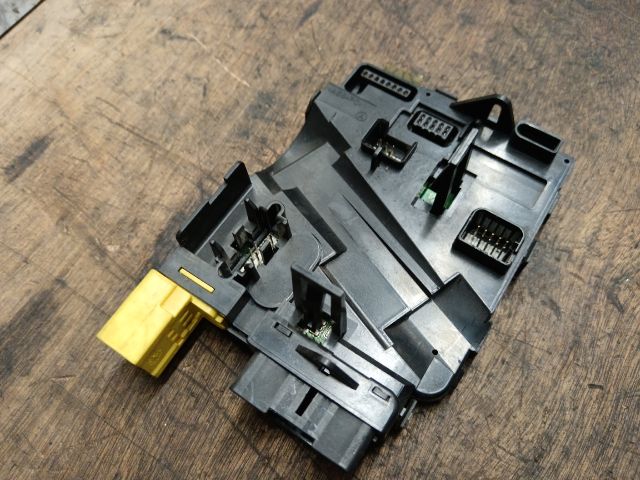 bontott SKODA OCTAVIA II Kormányoszlop Vezérlő