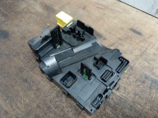 bontott SKODA OCTAVIA II Kormányoszlop Vezérlő