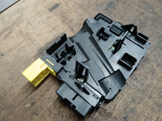 bontott SKODA OCTAVIA II Kormányoszlop Vezérlő