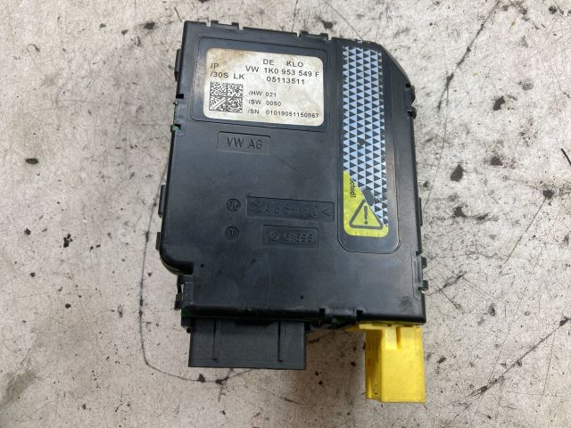 bontott SKODA OCTAVIA II Kormányoszlop Vezérlő