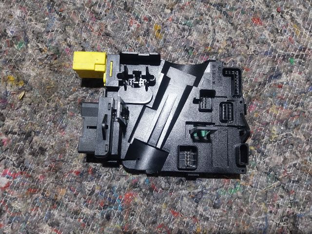 bontott SKODA OCTAVIA II Kormányoszlop Vezérlő