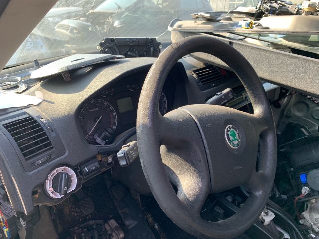 bontott SKODA OCTAVIA II Kormányoszlop