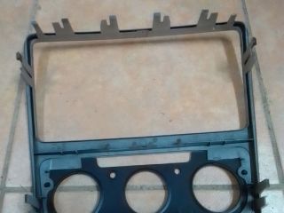 bontott SKODA OCTAVIA II Középkonzol Keret