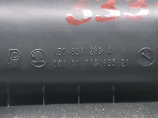 bontott SKODA OCTAVIA II Középkonzol Keret