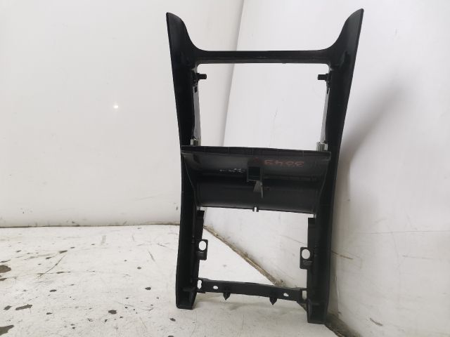 bontott SKODA OCTAVIA II Középkonzol Keret