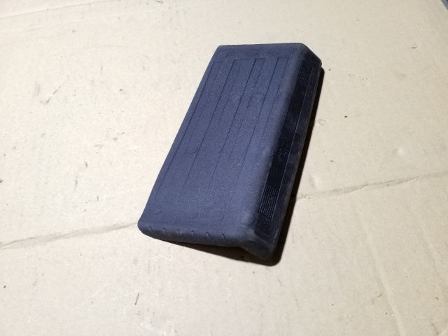 bontott SKODA OCTAVIA II Középkonzol Keret