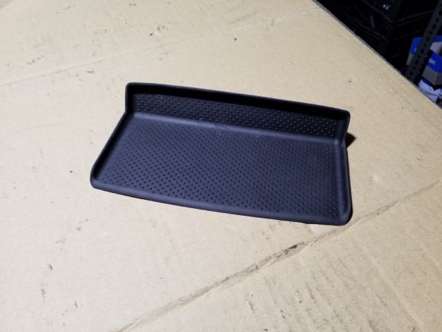 bontott SKODA OCTAVIA II Középkonzol Keret