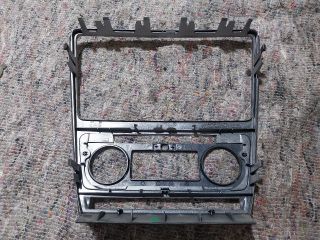 bontott SKODA OCTAVIA II Középkonzol Keret