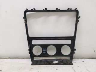 bontott SKODA OCTAVIA II Középkonzol Keret