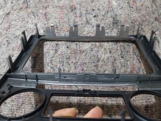 bontott SKODA OCTAVIA II Középkonzol Keret