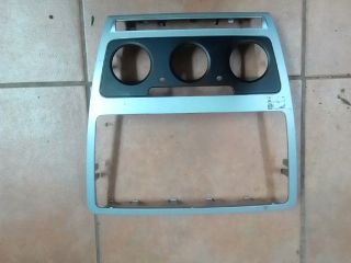 bontott SKODA OCTAVIA II Középkonzol Keret