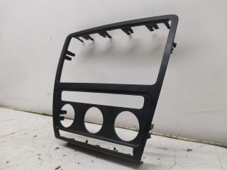 bontott SKODA OCTAVIA II Középkonzol Keret