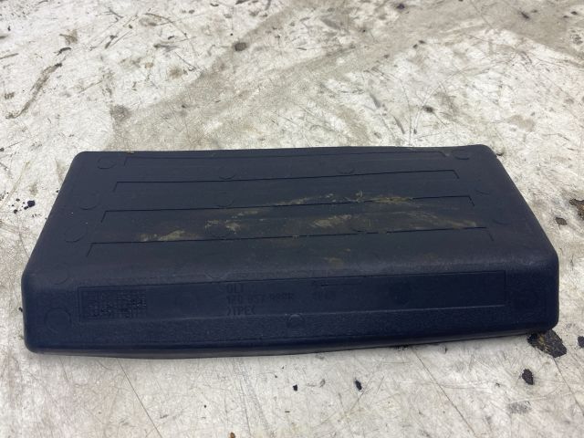 bontott SKODA OCTAVIA II Középkonzol Keret