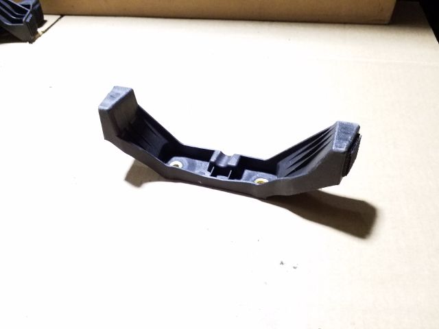 bontott SKODA OCTAVIA II Középső Kardánbox Burkolat