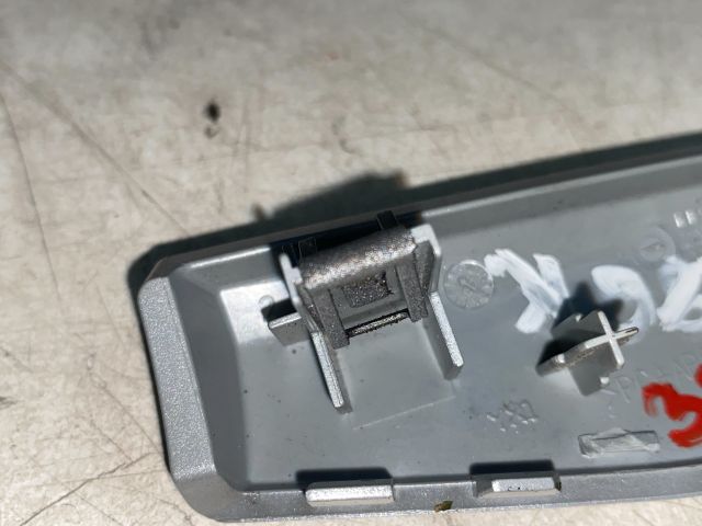 bontott SKODA OCTAVIA II Középső Műszerfal Díszléc