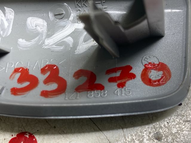 bontott SKODA OCTAVIA II Középső Műszerfal Díszléc