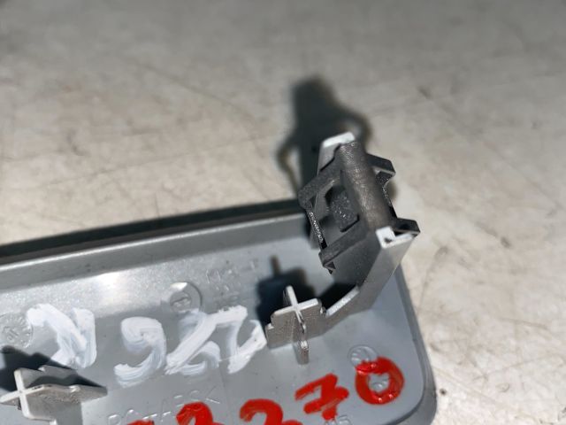 bontott SKODA OCTAVIA II Középső Műszerfal Díszléc