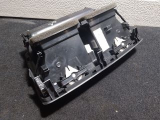 bontott SKODA OCTAVIA II Középső Szellőző