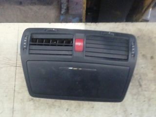 bontott SKODA OCTAVIA II Középső Szellőző