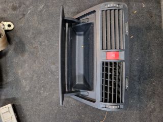 bontott SKODA OCTAVIA II Középső Szellőző