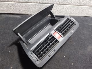 bontott SKODA OCTAVIA II Középső Szellőző