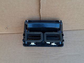 bontott SKODA OCTAVIA II Középső Szellőző