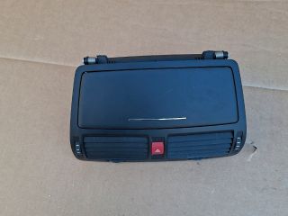 bontott SKODA OCTAVIA II Középső Szellőző