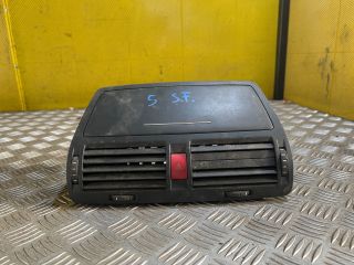 bontott SKODA OCTAVIA II Középső Szellőző