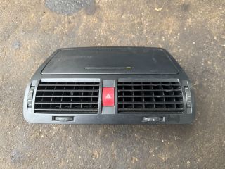 bontott SKODA OCTAVIA II Középső Szellőző