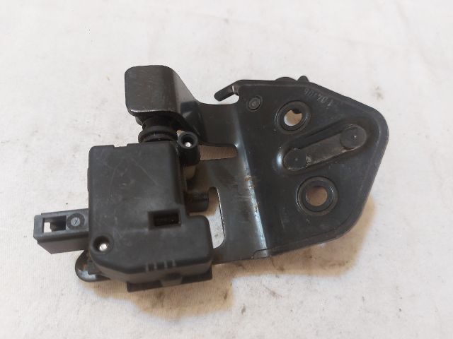 bontott SKODA OCTAVIA II Központizár Motor Csomagtérajtó