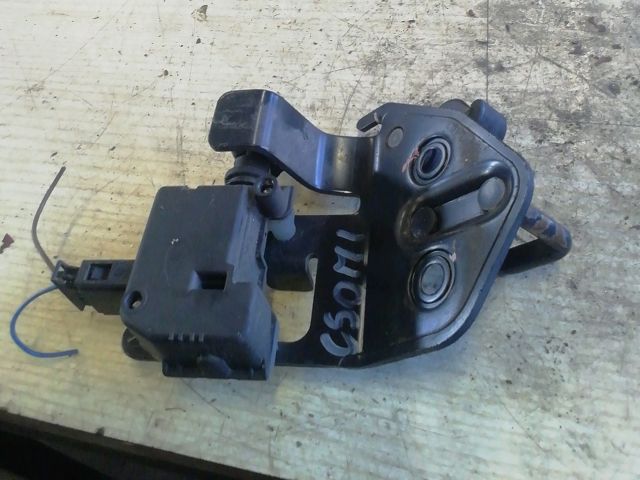 bontott SKODA OCTAVIA II Központizár Motor Csomagtérajtó