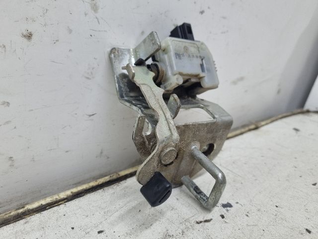 bontott SKODA OCTAVIA II Központizár Motor Csomagtérajtó