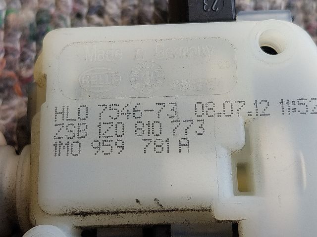 bontott SKODA OCTAVIA II Központizár Motor Tankajtó