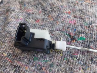 bontott SKODA OCTAVIA II Központizár Motor Tankajtó