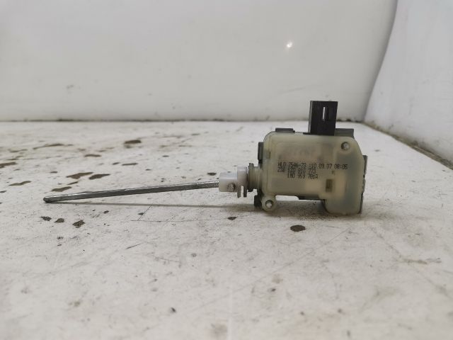 bontott SKODA OCTAVIA II Központizár Motor Tankajtó