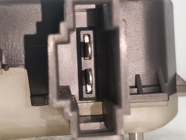 bontott SKODA OCTAVIA II Központizár Motor Tankajtó