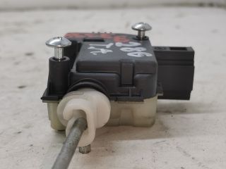 bontott SKODA OCTAVIA II Központizár Motor Tankajtó