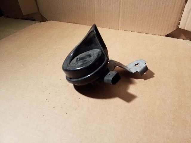 bontott SKODA OCTAVIA II Kürt