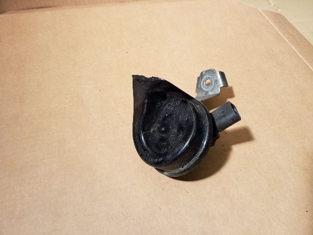 bontott SKODA OCTAVIA II Kürt