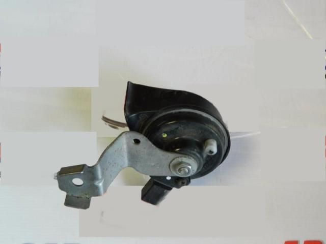 bontott SKODA OCTAVIA II Kürt