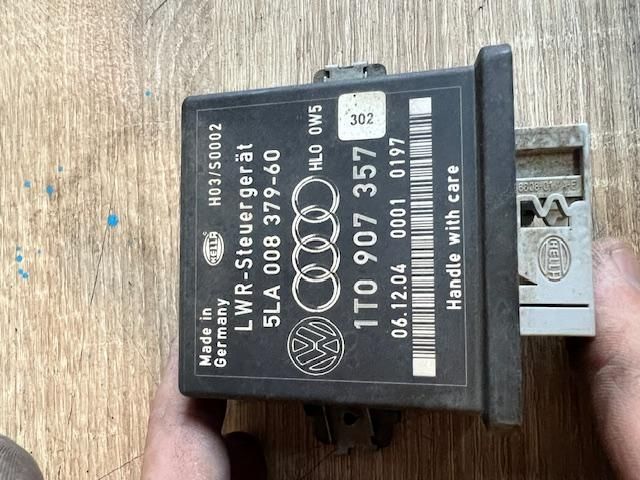 bontott SKODA OCTAVIA II Lámpa Vezérlő