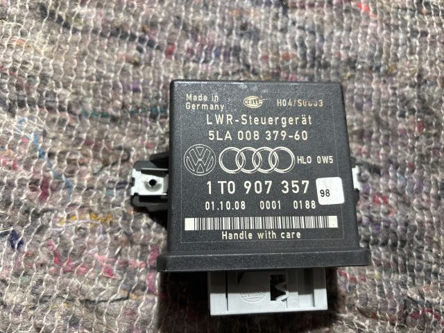 bontott SKODA OCTAVIA II Lámpa Vezérlő