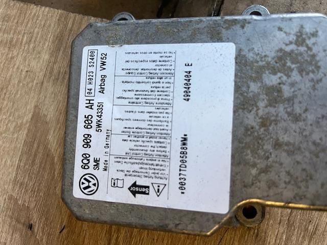 bontott SKODA OCTAVIA II Légzsák Elektronika