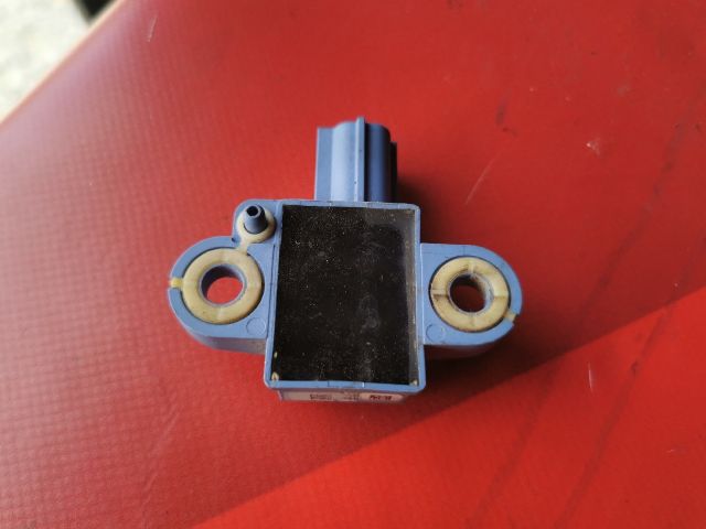 bontott SKODA OCTAVIA II Légzsák Indító Modul Oldallégzsák