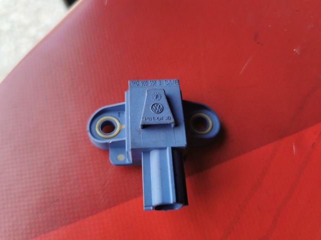 bontott SKODA OCTAVIA II Légzsák Indító Modul Oldallégzsák