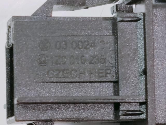 bontott SKODA OCTAVIA II Légzsák Kapcsoló